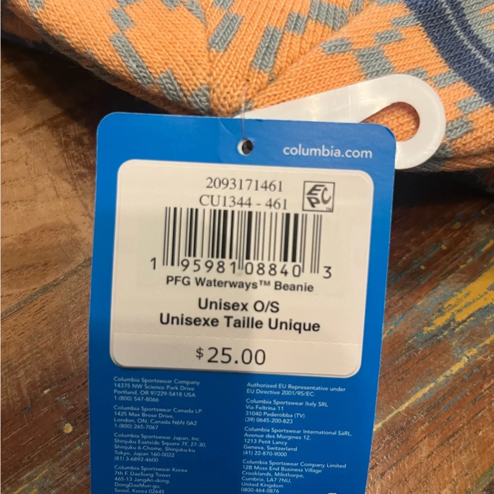 NWT Columbia Waterways PFG Beanie